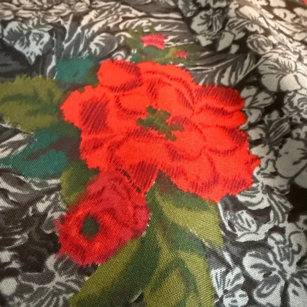 AXCESS Floral Rose Print Square Scarf Sheer Chiffon ~30 x 30 in Made in Italy‎